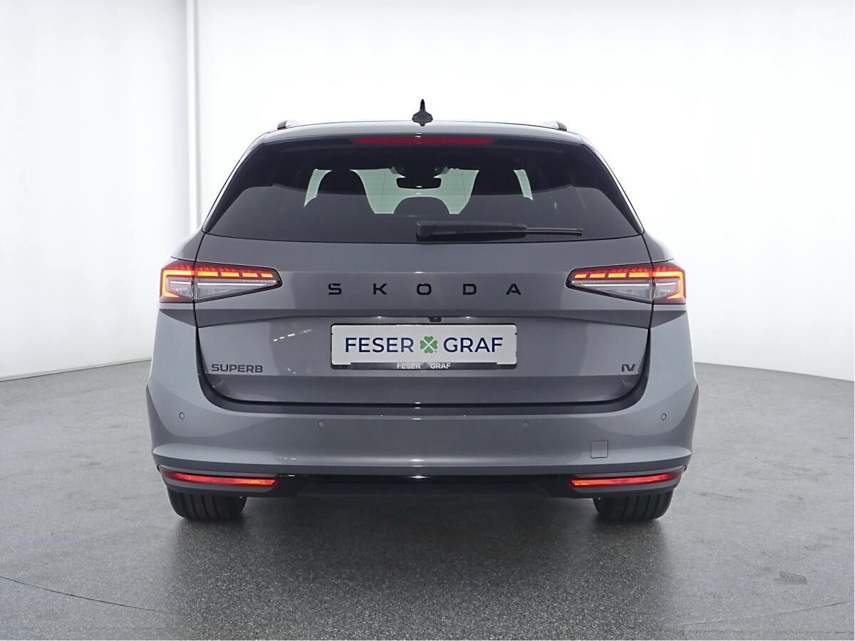 Skoda Superb Combi Sportline 1,5 TSI iV AHK R-Kamera
