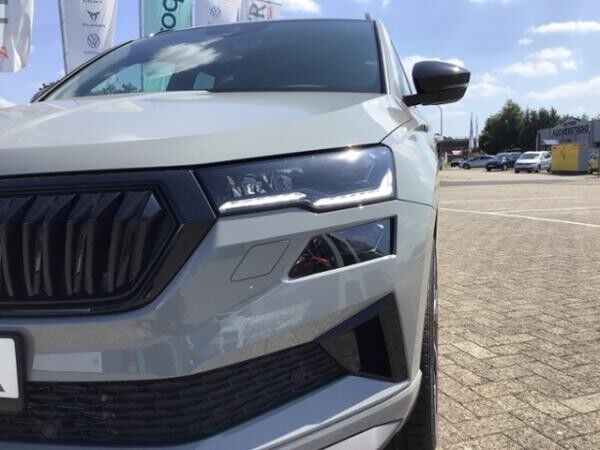 Skoda Karoq 2,0 TDI DSG Sportline CANTON*PANO*AHK*19'*