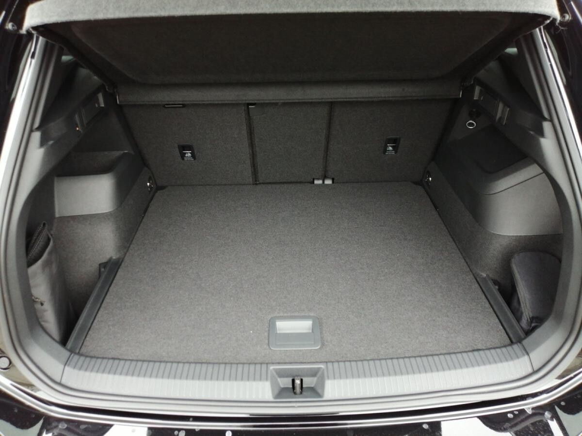 Volkswagen Tiguan R-Line 2.0 TDI DSG/ Pano, AHK, 360°Kamera