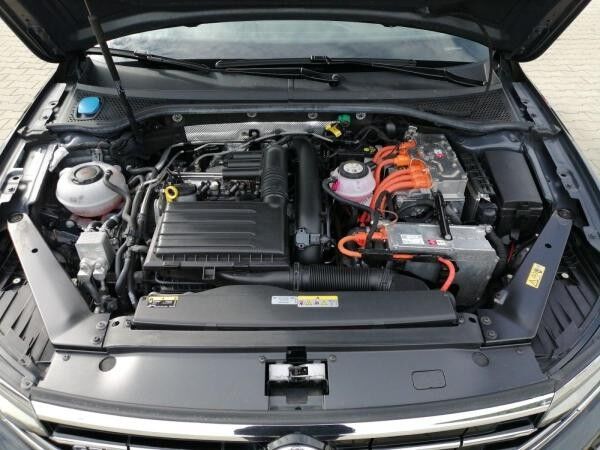 Volkswagen Passat Variant GTE 1.4 TSI DSG Matrix ACC AHK LM