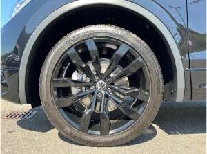 Volkswagen Tiguan Allspace R-Line 2.0TDI 4M DSG/ Matrix,AHK