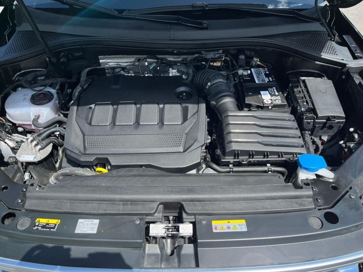 Volkswagen Tiguan Allspace Highline 2.0TDI 4M DSG/ Pano,AHK