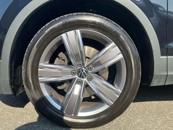 Volkswagen Tiguan Allspace Elegance 2.0 TSI 4M DSG / Matrix