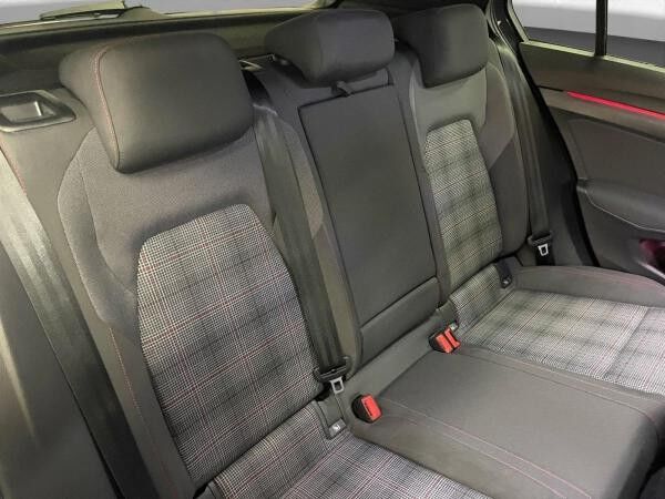 Volkswagen Golf VIII GTI Pano Matrix LM 19" Navi PDC vo+hi ACC