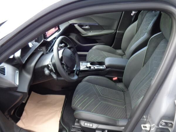 Peugeot 2008 Hybrid 145 e-DSC GT Navi, Alcantara, Sitzhz