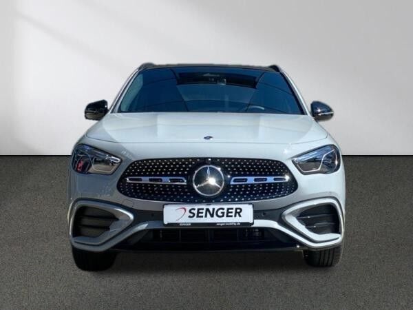 Mercedes-Benz GLA 200 AMG Multibeam-LED Panorama Kamera AHK