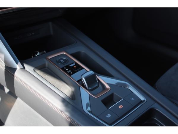 Cupra Leon 1.5 TSI DSG e-Hybrid VZ NAVI LED KAMERA DCC 19