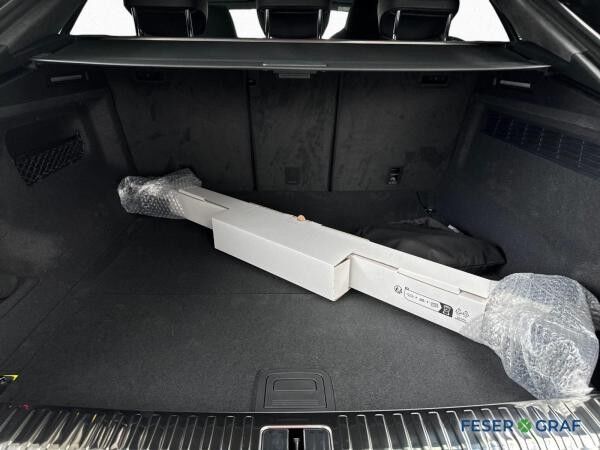 Audi RS Q8 Performance 305 kmh Pano AHK Keramik HUD 23