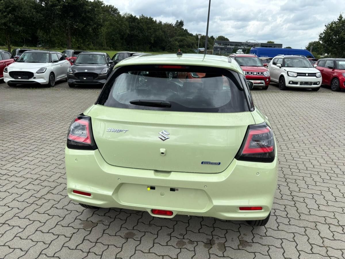 Suzuki Swift 1.2 Dualjet HYBRID Club -  Sofort -  Standort Hamburg