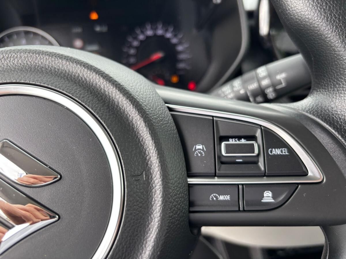 Suzuki Swift 1.2 Dualjet HYBRID Club -  Sofort -  Standort Hamburg