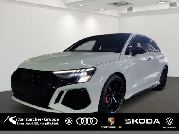 Audi RS3 Sportback -  Matrix LED Pano B&O RS Sportabgasanl Dachk.spoiler carbon
