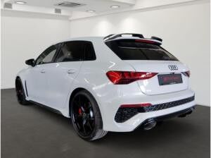 Audi RS3 Sportback -  Matrix LED Pano B&O RS Sportabgasanl Dachk.spoiler carbon