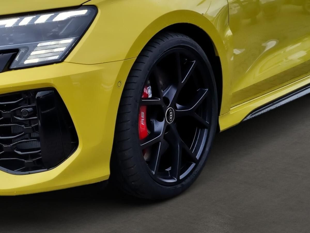 Audi RS3 Sportback - Panorama-Glasdach-  Bang & Olufsen Premium- Audi virtual cockpit plus