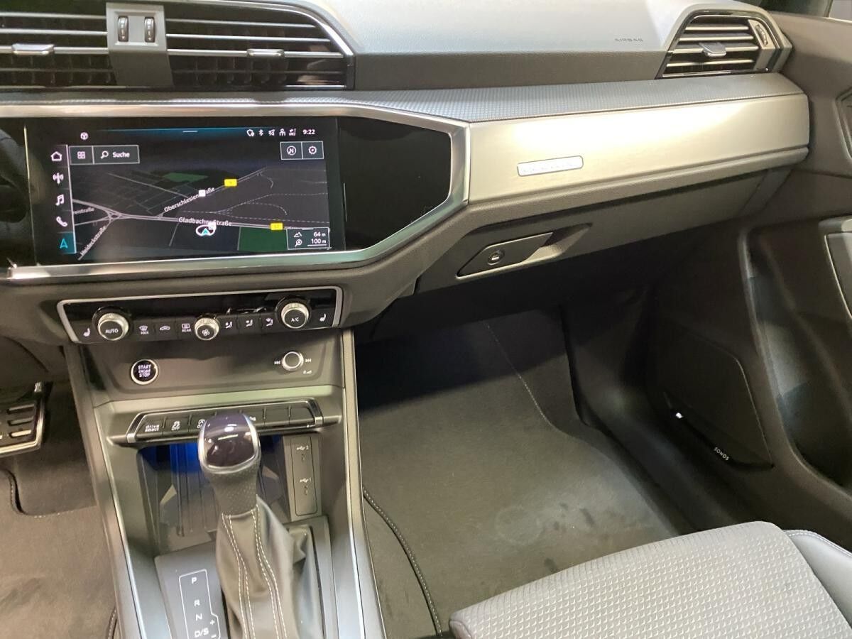 Audi Q3 40 TFSI | S-LINE | AHK ***SOFORT VERFÜGBAR!***