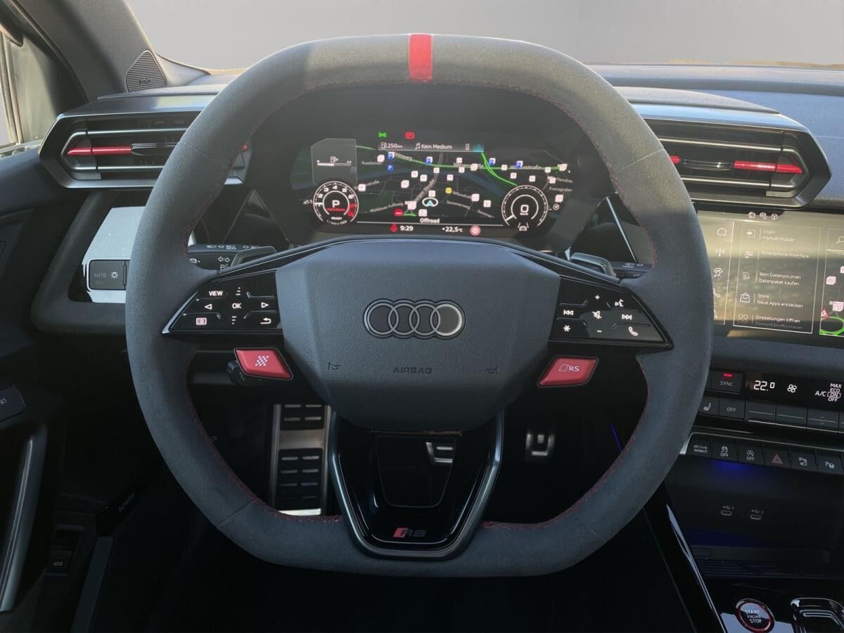 Audi RS3 RS 3 Limousine Matrix Pano HuD SONOS Keramik