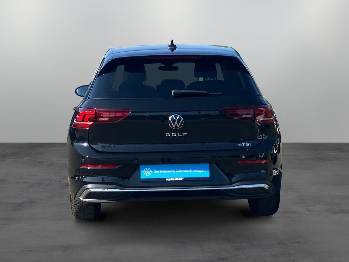 Volkswagen Golf VIII Life 1.5 TSI DSG / LED, ACC, AHK, Navi