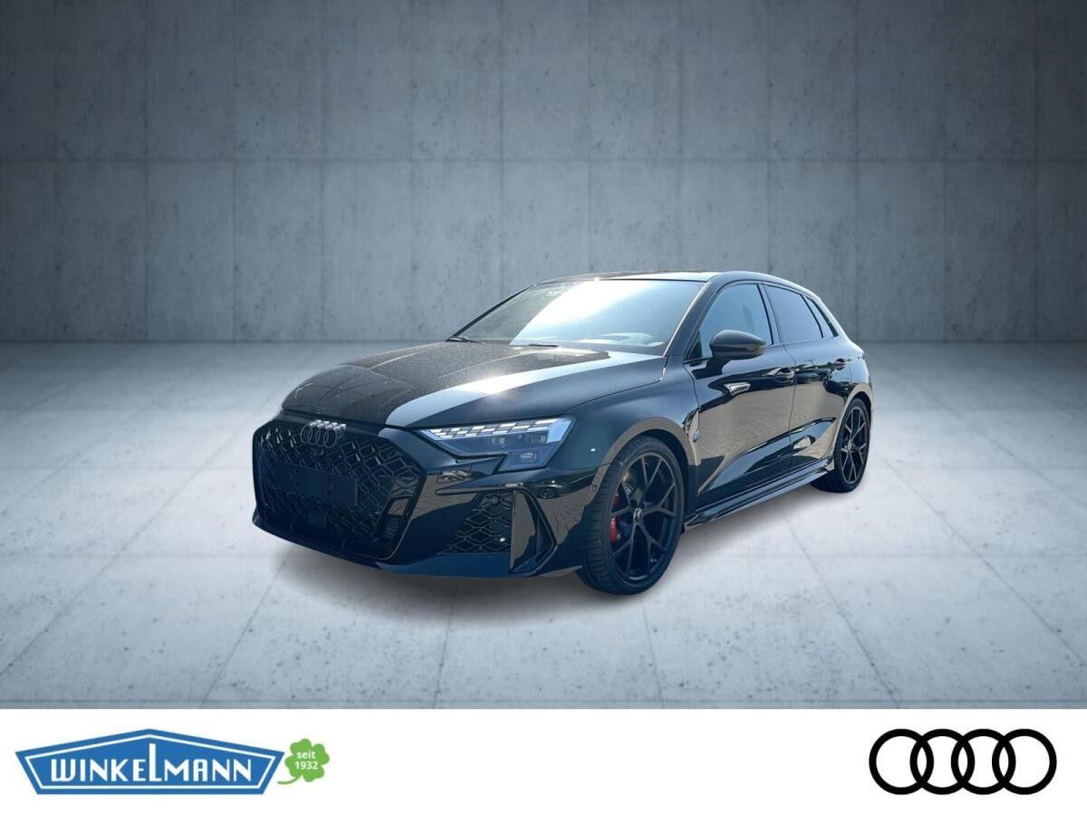 Audi RS3 Sportback TFSI quattro PANO MATRIX KAMERA 280 Km/h RS-Abgasanlage