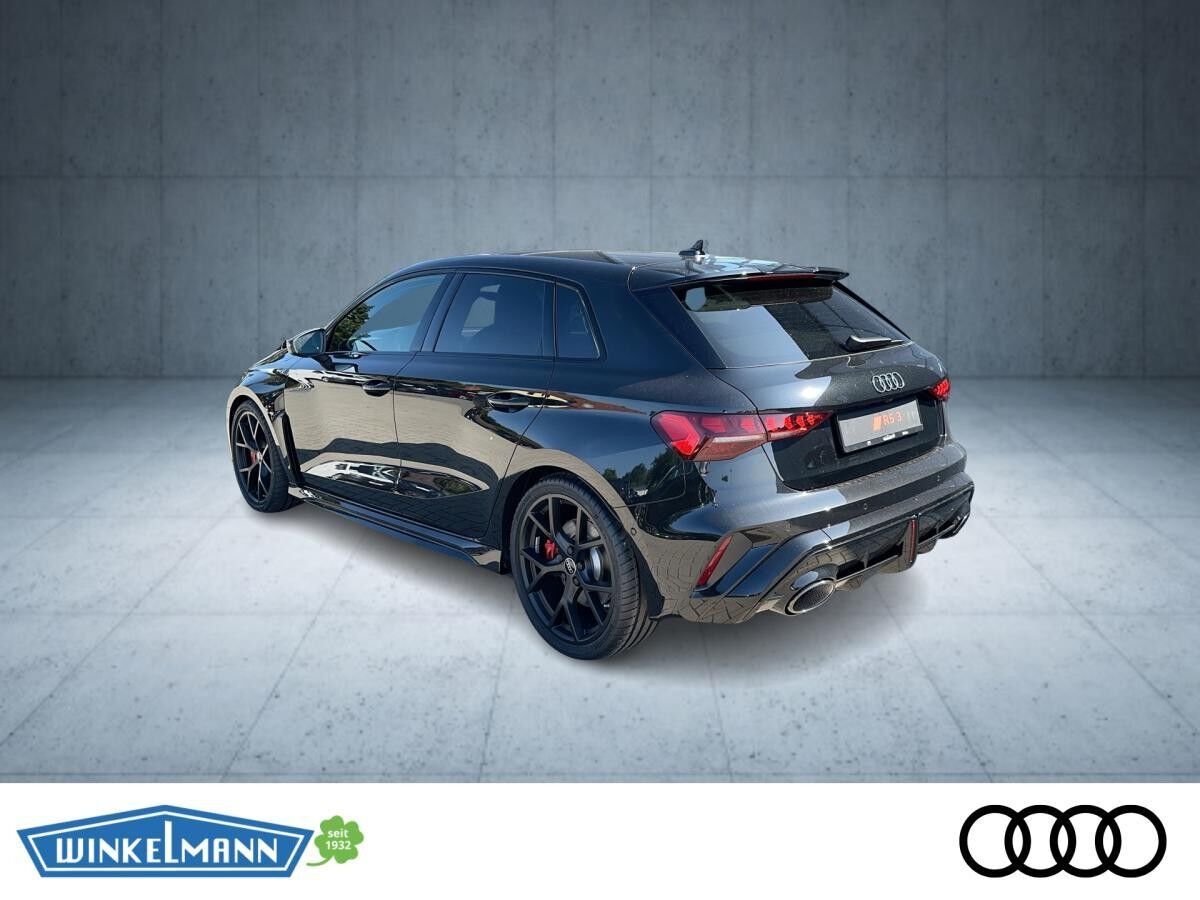 Audi RS3 Sportback TFSI quattro PANO MATRIX KAMERA 280 Km/h RS-Abgasanlage