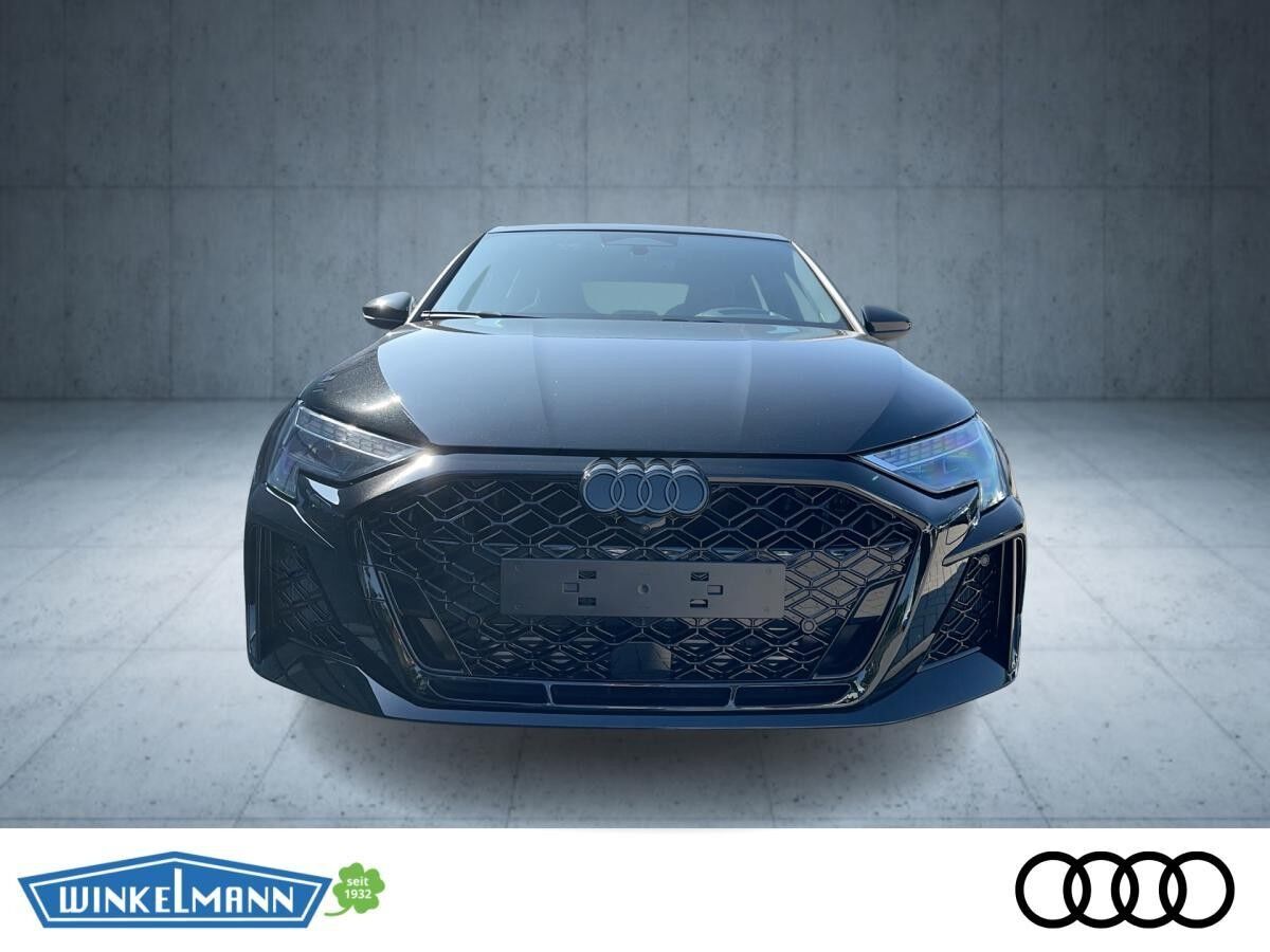 Audi RS3 Sportback TFSI quattro PANO MATRIX KAMERA 280 Km/h RS-Abgasanlage