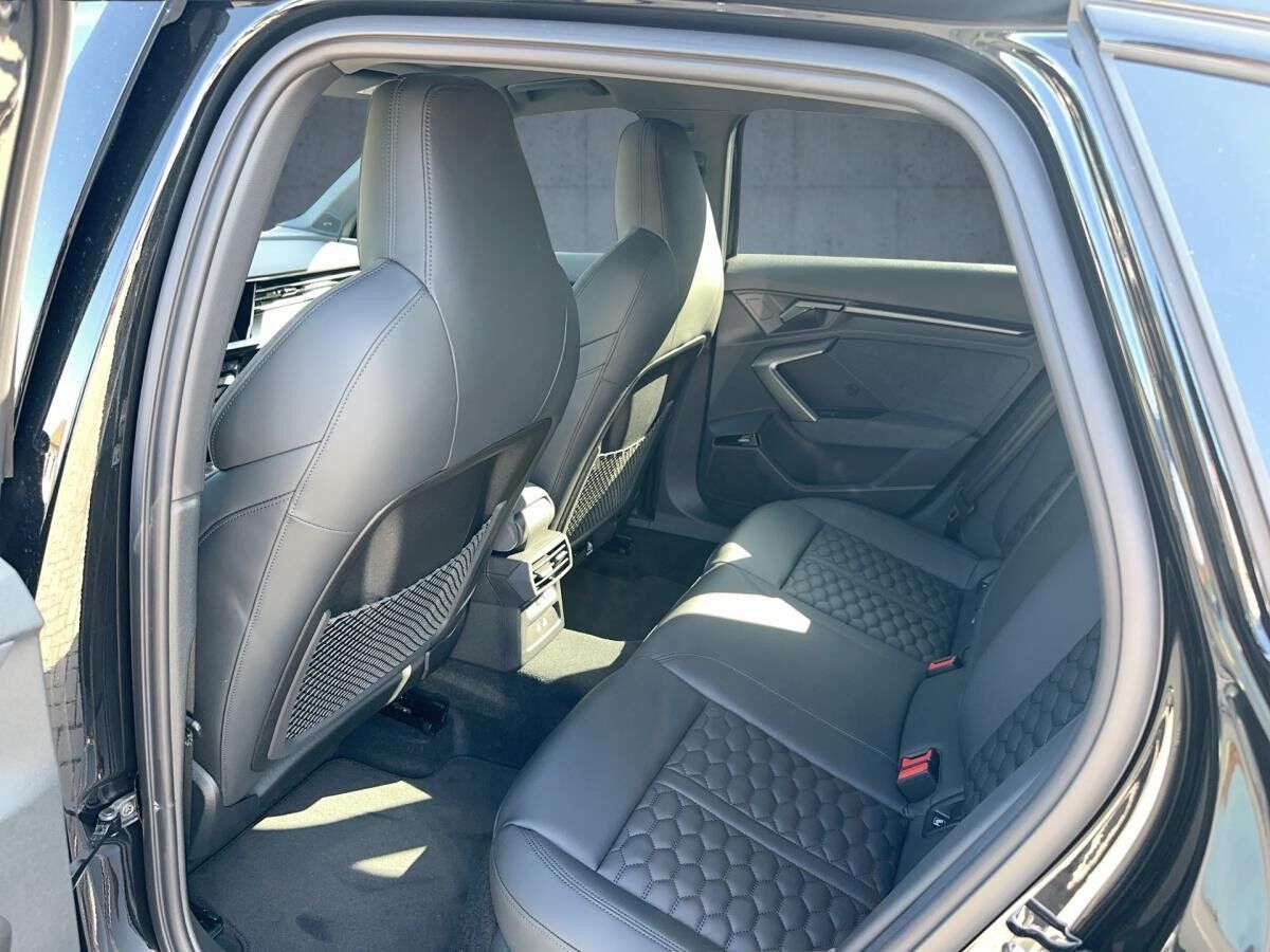 Audi RS3 Sportback TFSI quattro PANO MATRIX KAMERA 280 Km/h RS-Abgasanlage