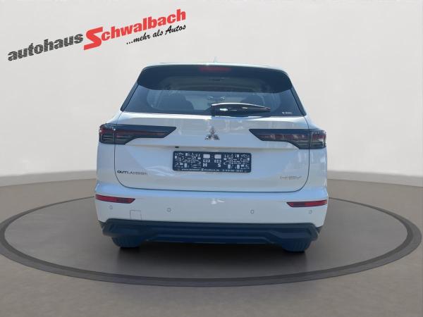 Mitsubishi Outlander 2.4 BASIS PHEV ***GEWERBEAKTION***