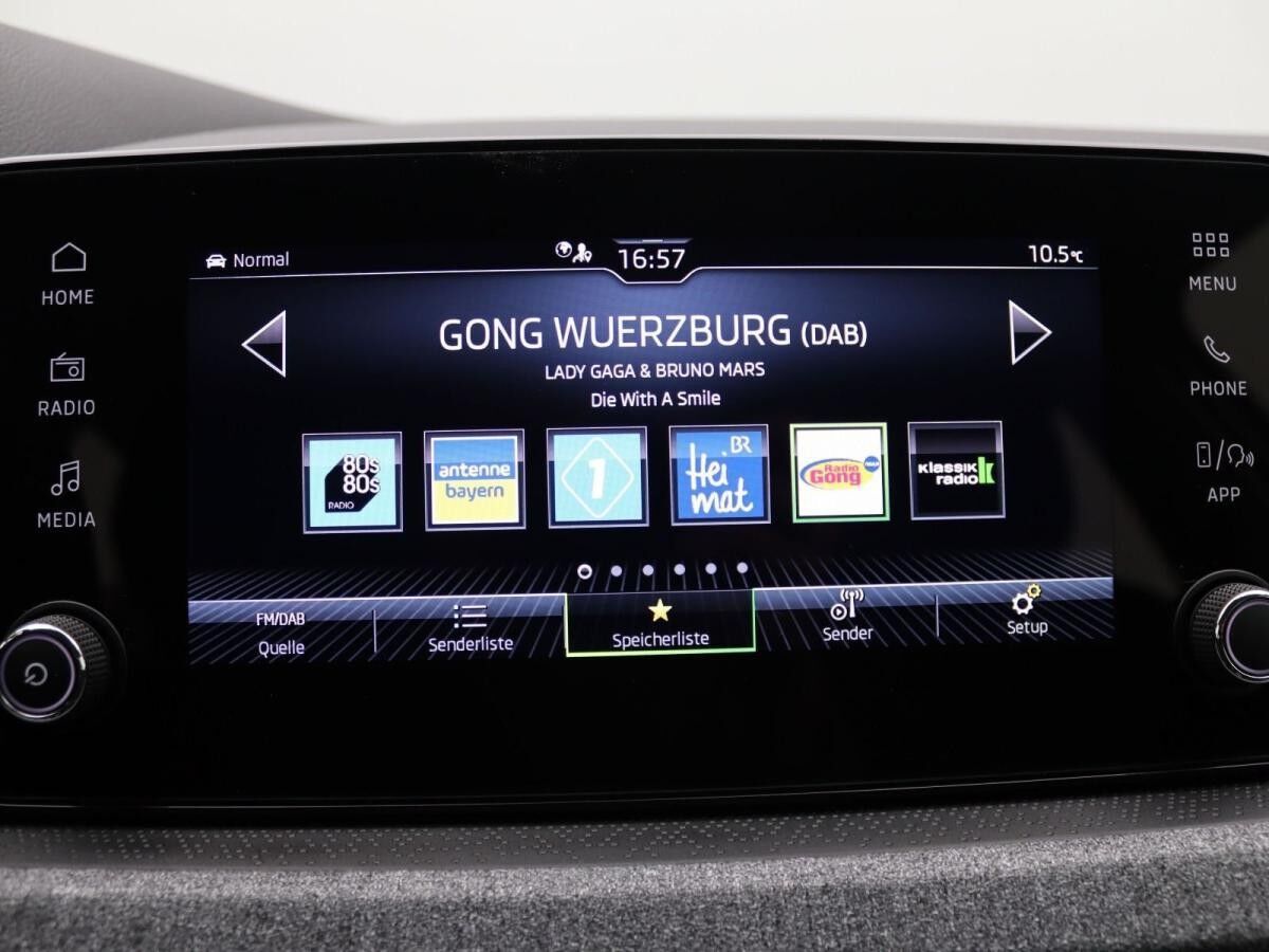 Skoda Scala Selection 1.0 TSI / Matix, RFK, SHZ, PDC