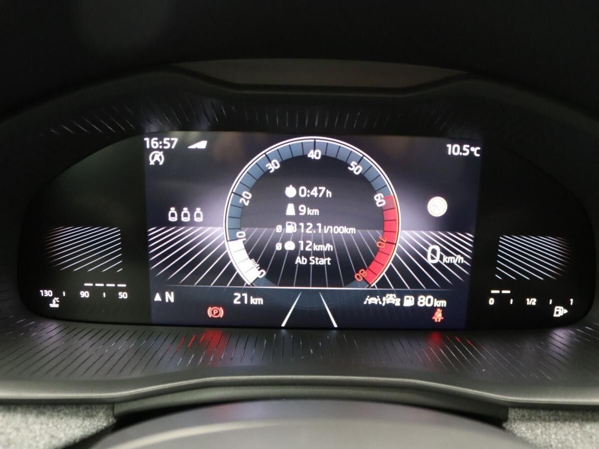 Skoda Scala Selection 1.0 TSI / Matix, RFK, SHZ, PDC