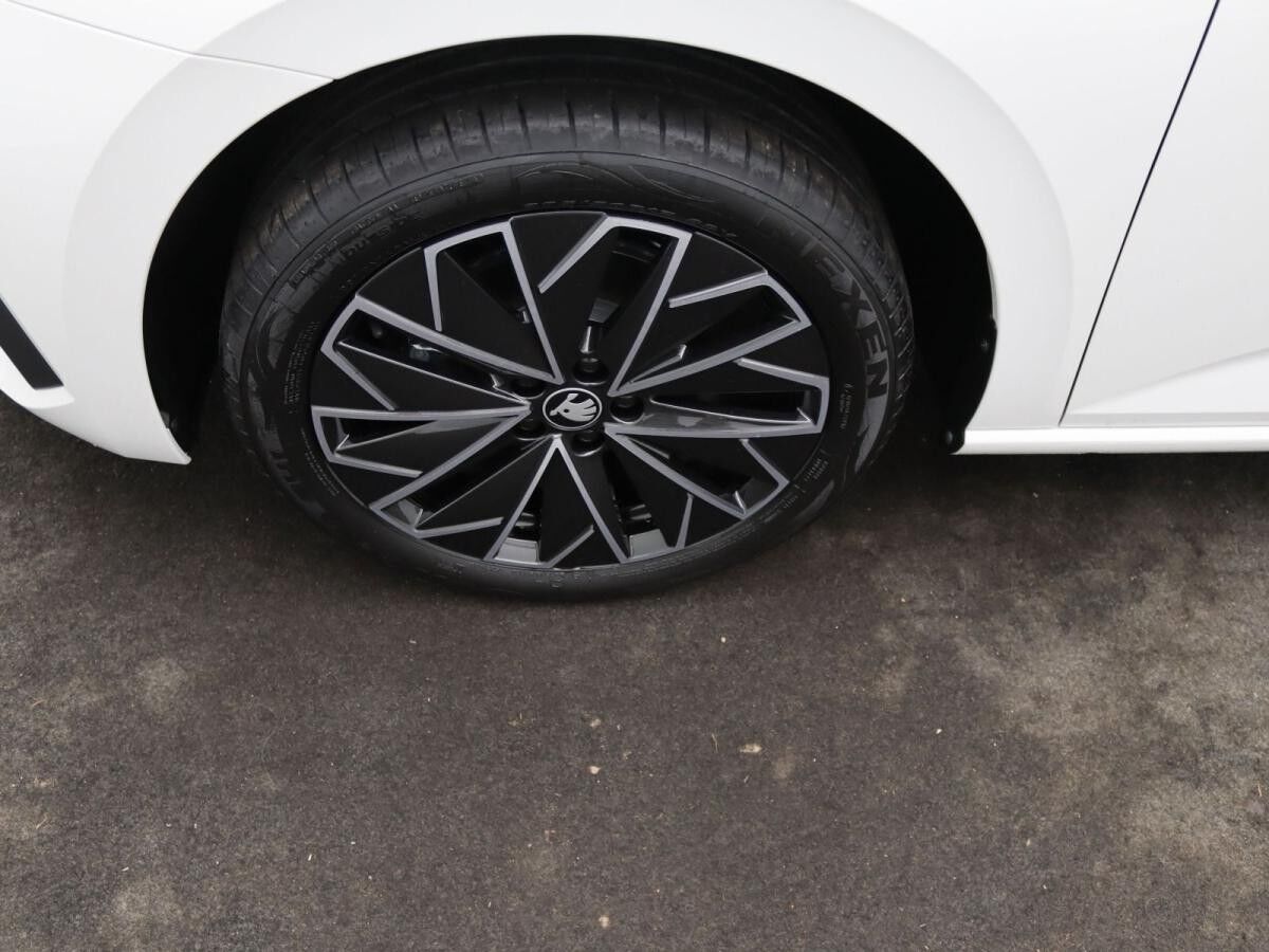 Skoda Scala Selection 1.0 TSI / Matix, RFK, SHZ, PDC