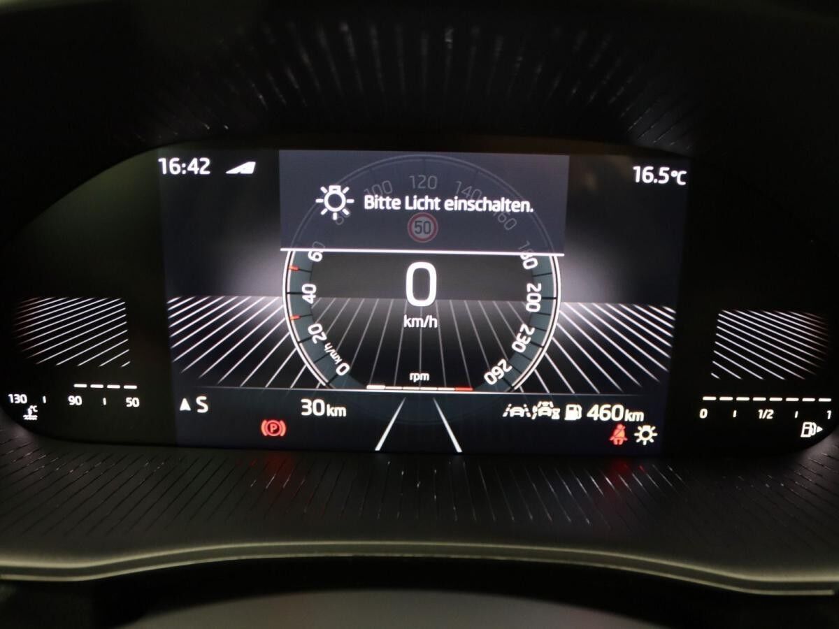 Skoda Fabia Selection 1.0 TSI /LED, Tempomat, RFK, PDC