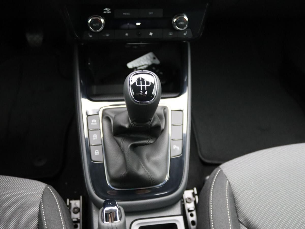 Skoda Fabia Selection 1.0 TSI /LED, Tempomat, RFK, PDC