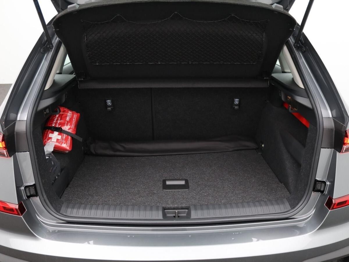 Skoda Kamiq Selection 1.0 TSI DSG/Matrix, ACC, RFK,AHK