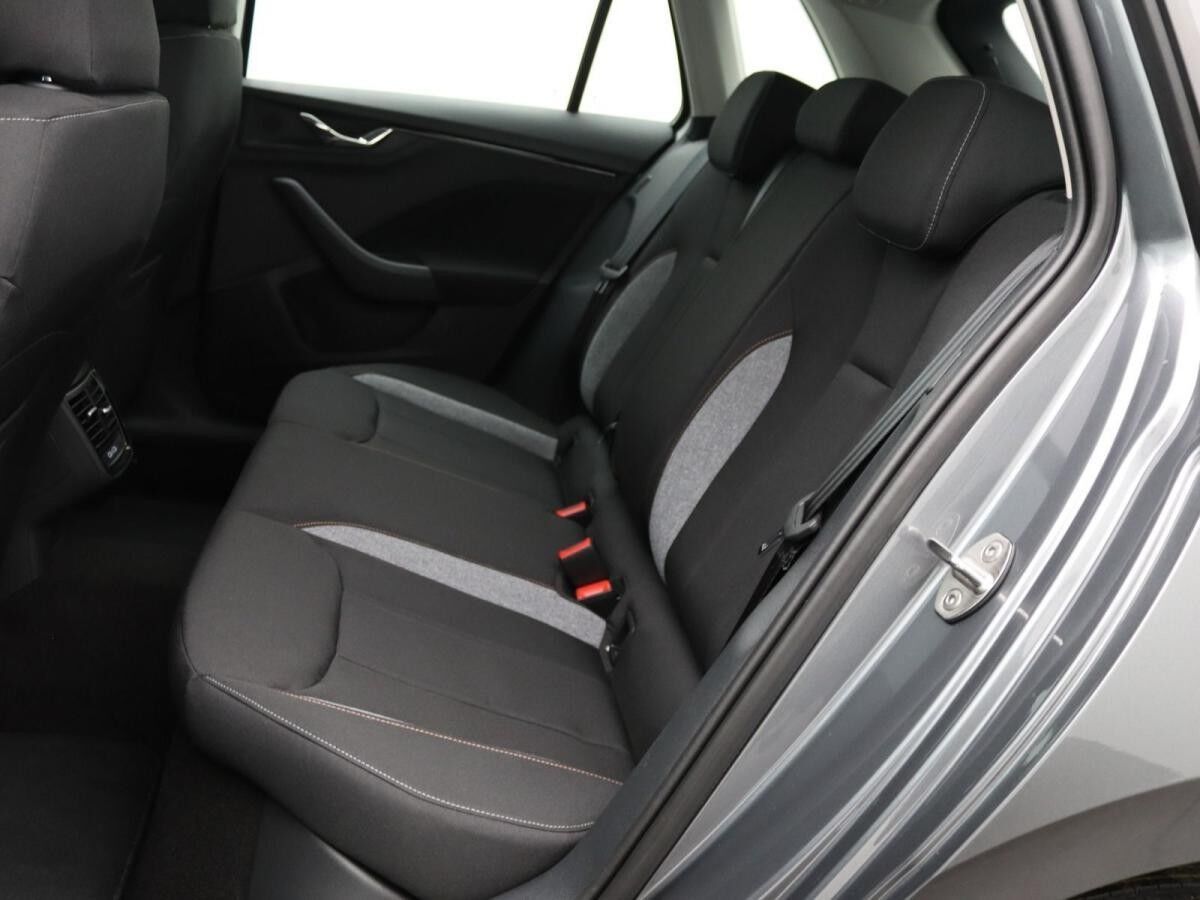 Skoda Kamiq Selection 1.0 TSI DSG/Matrix, ACC, RFK,AHK