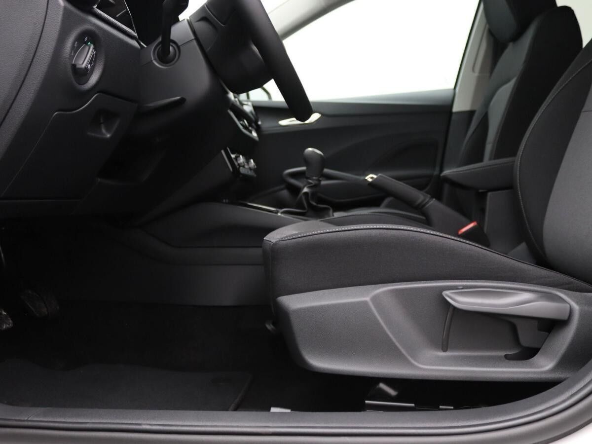 Skoda Fabia Selection 1.0 TSI/ LED, Tempomat, RFK, SHZ