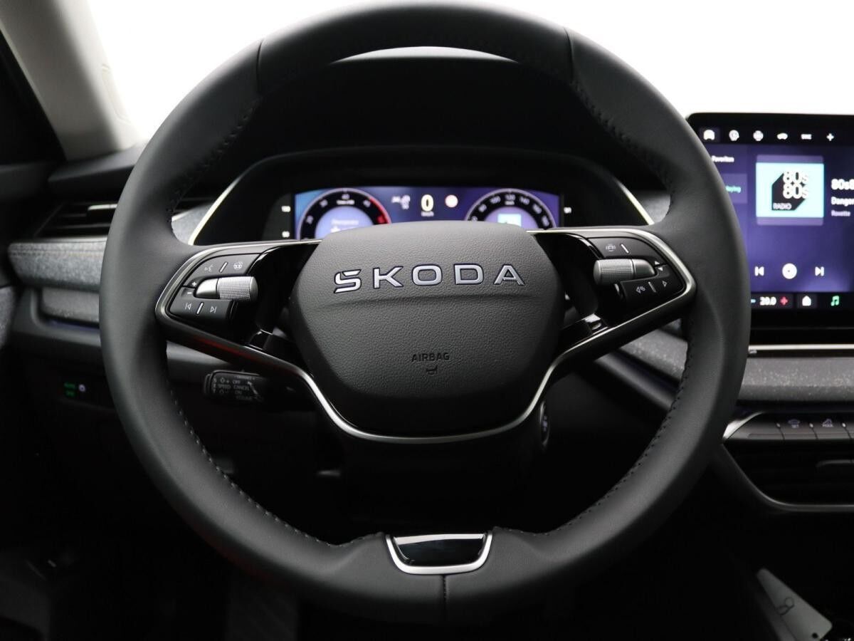 Skoda Octavia Combi Selection 2.0 TDI DSG/AHK, ACC,LED