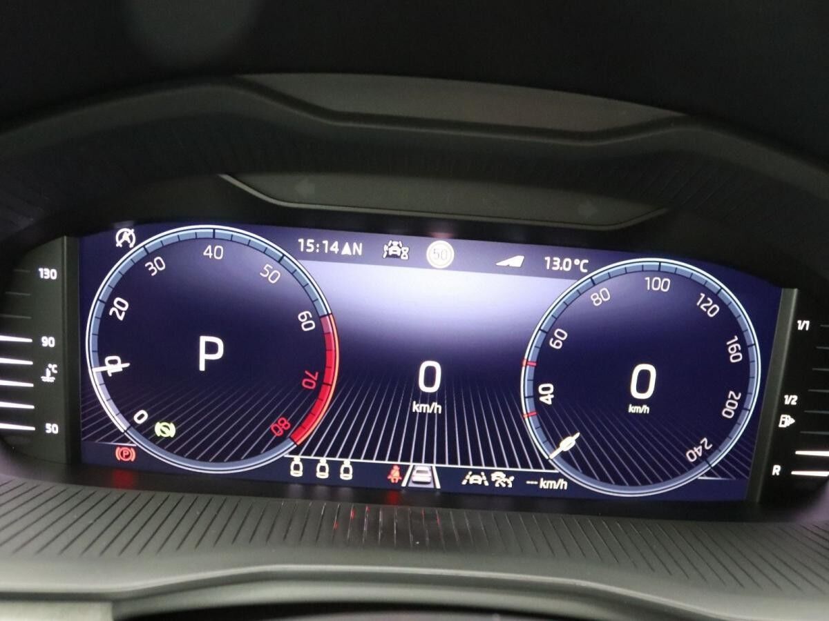 Skoda Kamiq Selection 1.0 TSI DSG / Matrix, ACC, AHK