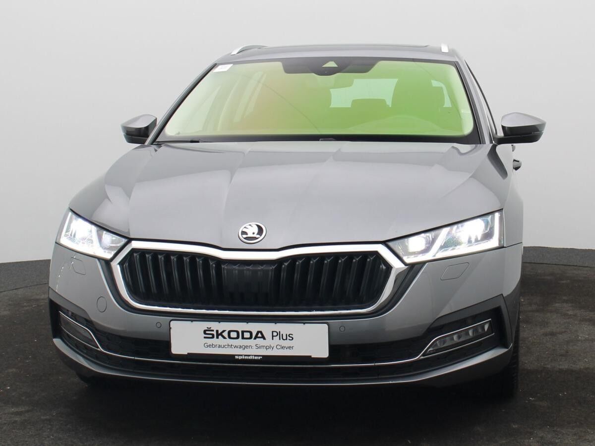 Skoda Octavia Combi Style 2.0TDI DSG / Navi, Pano, LED