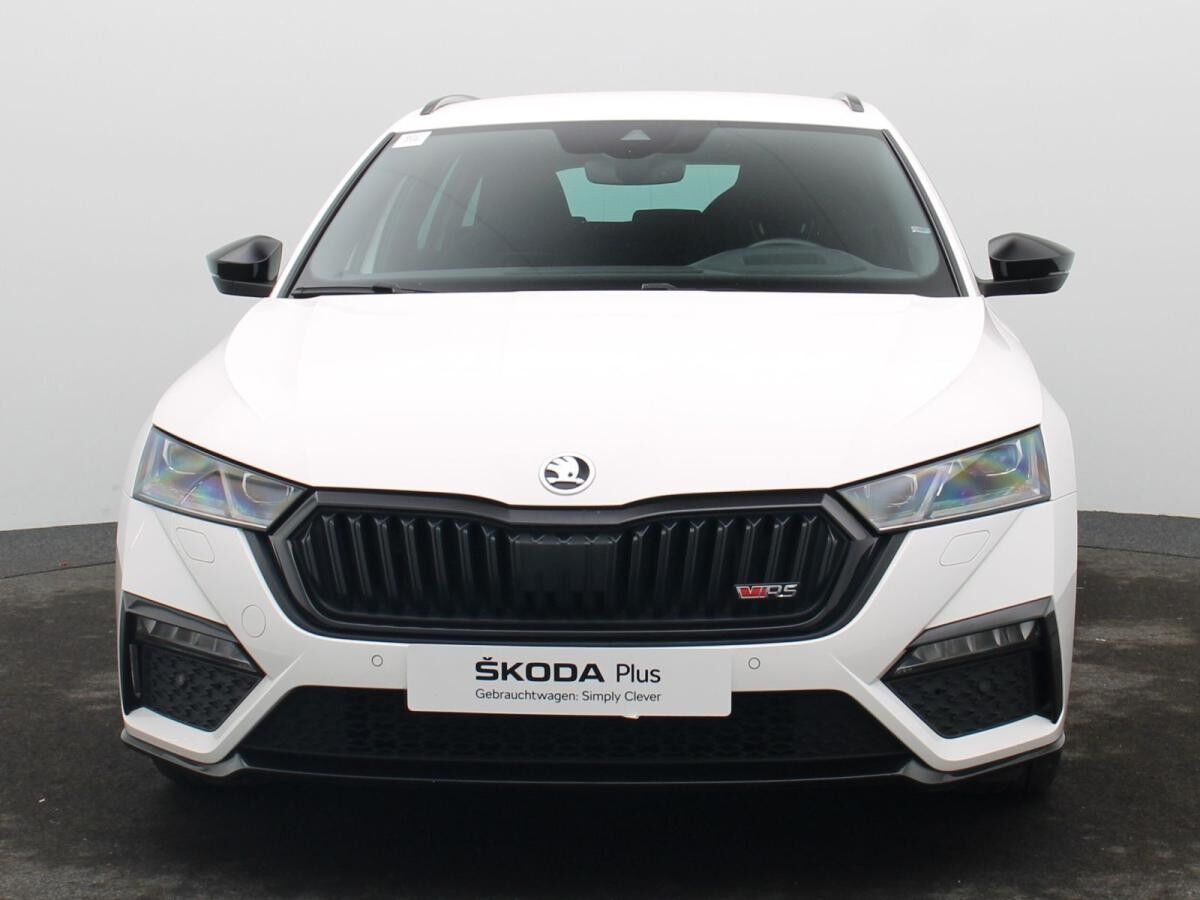 Skoda Octavia Combi RS 2.0 TDI DSG / Matrix, Navi, SHZ