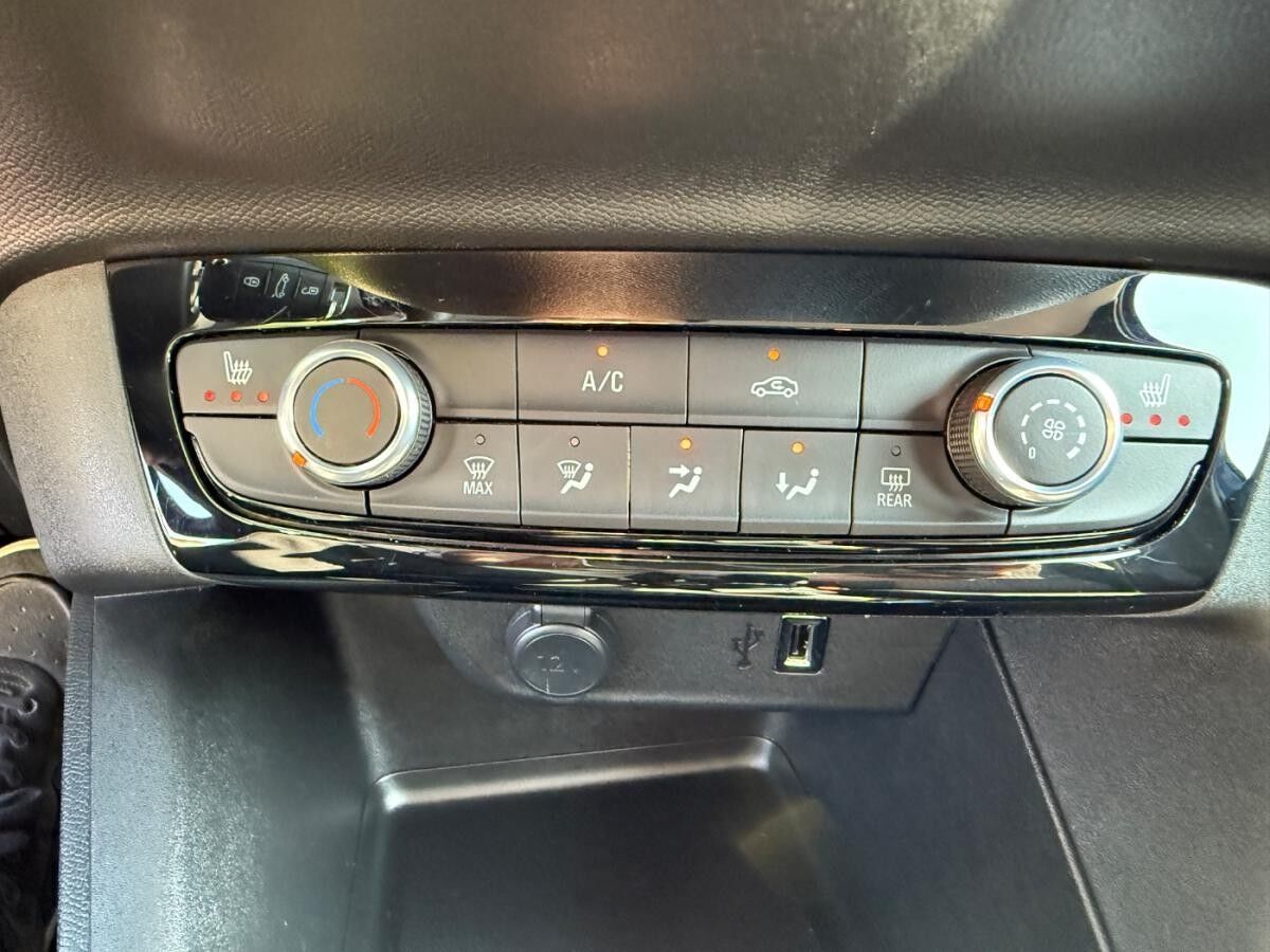 Opel Corsa F 1.2 Navi+SHZ+Winterp.+Kam.+PDC+SpurH