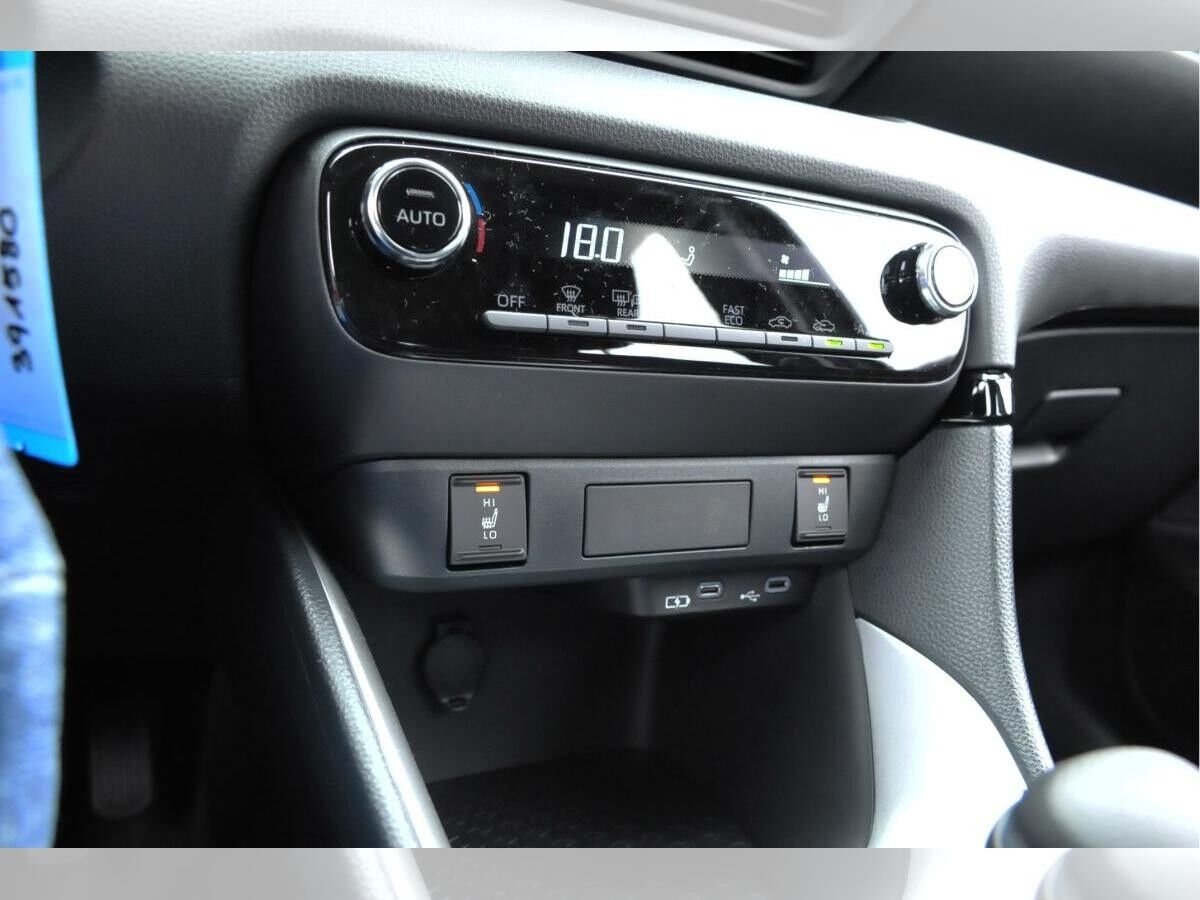 Mazda 2 Hybrid 1.5L VVT-i 116PS Aut. CENTRE-Line ACC