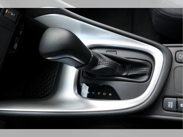 Mazda 2 Hybrid 1.5L VVT-i 116PS Aut. CENTRE-Line ACC R.Kamera