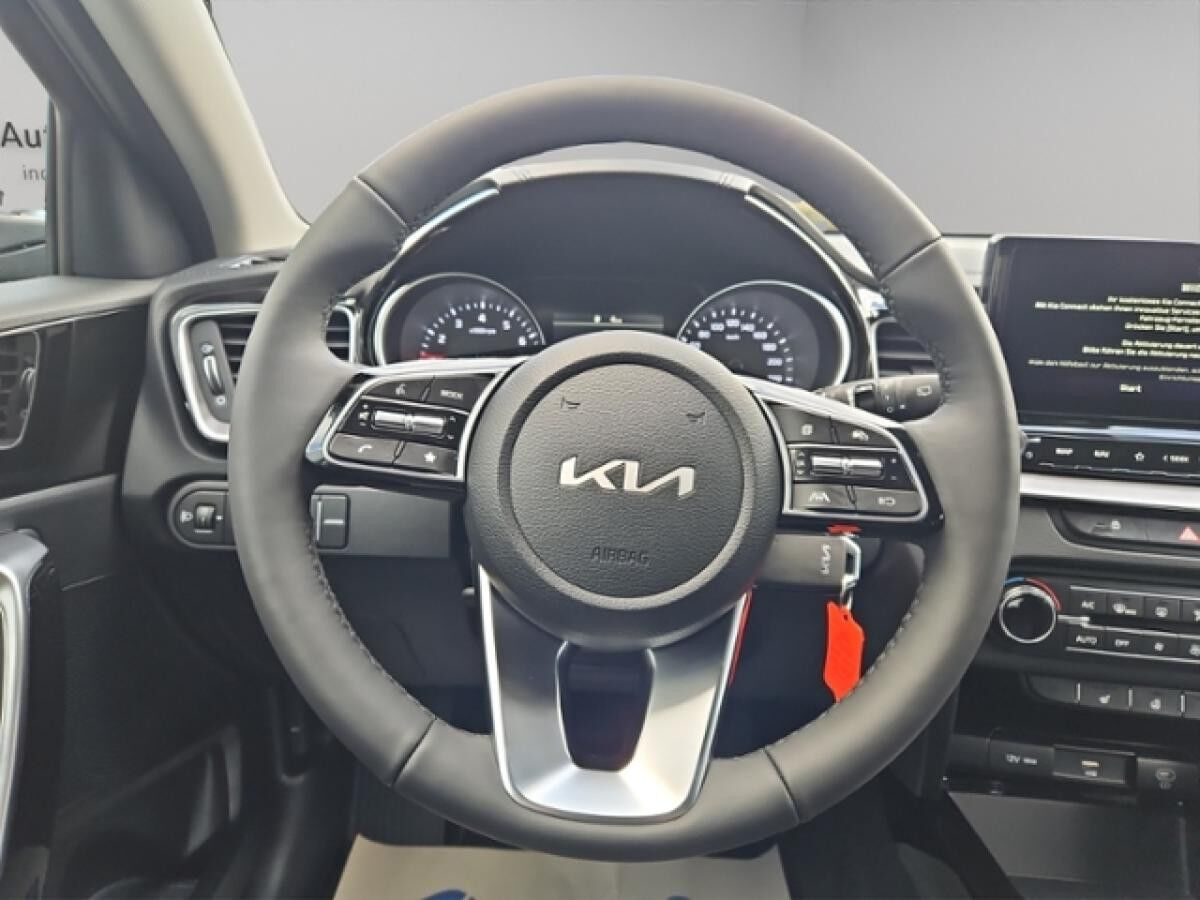 Kia Ceed SW Ceed Sportswagon 1,0 Vision Komfort Klimaaut Nav