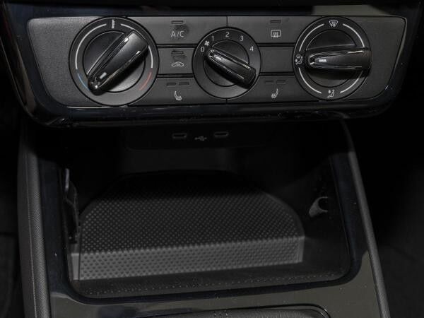 Skoda Fabia abia Essence 1,0 MPI 59 kW 5-Gang-Schaltgetriebe +ab 95,00€ netto möglich-sofort verfügbar