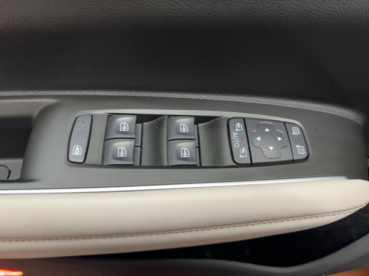 Renault Koleos INITIALE PARIS 4x4 dCi 185 X-Tronic