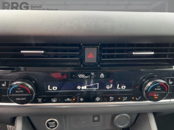 Nissan Qashqai 1.3 DIG-T MHEV Kamera Navi Klima