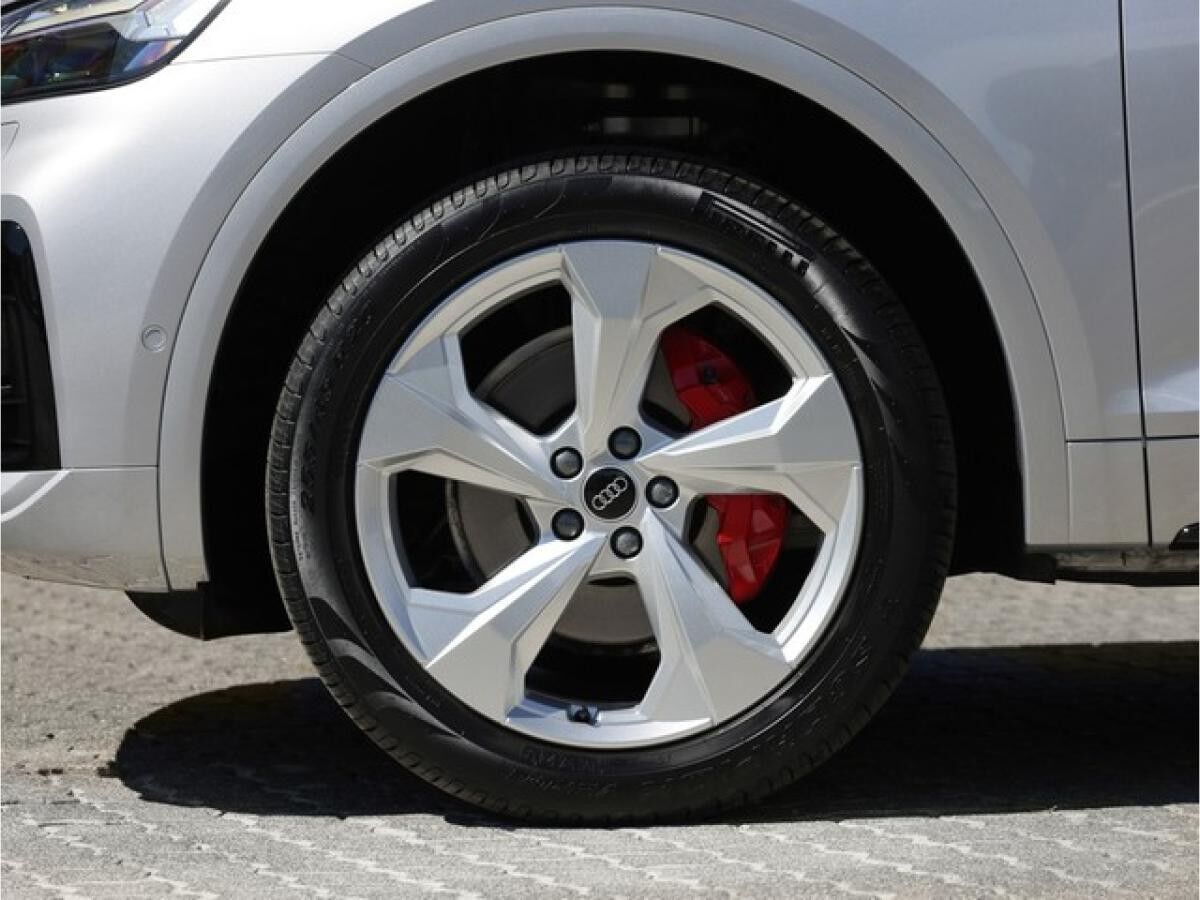Audi Q5 Sportback 40 TFSI quattro S line Sportpaket