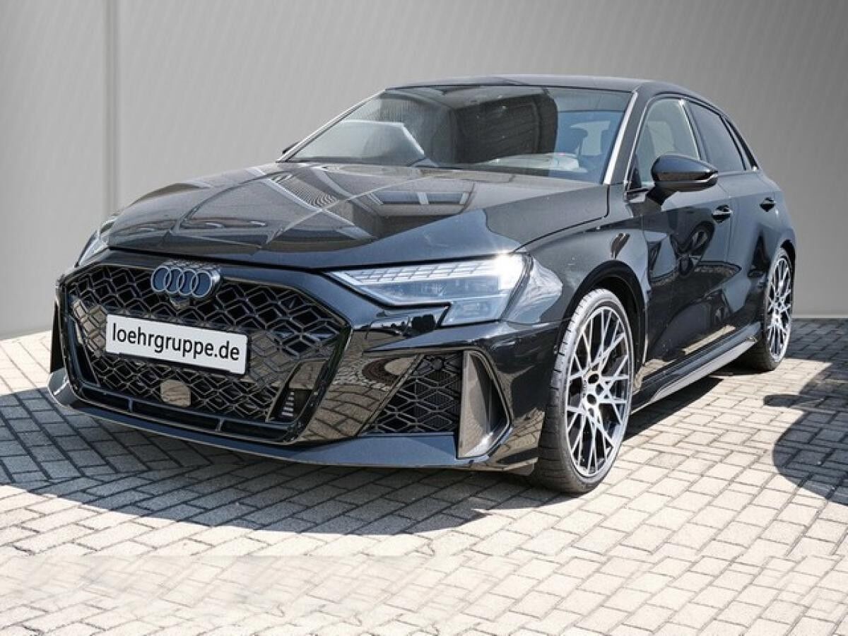 Audi RS3 UPE br. 88.965,- Sportback S tronic /