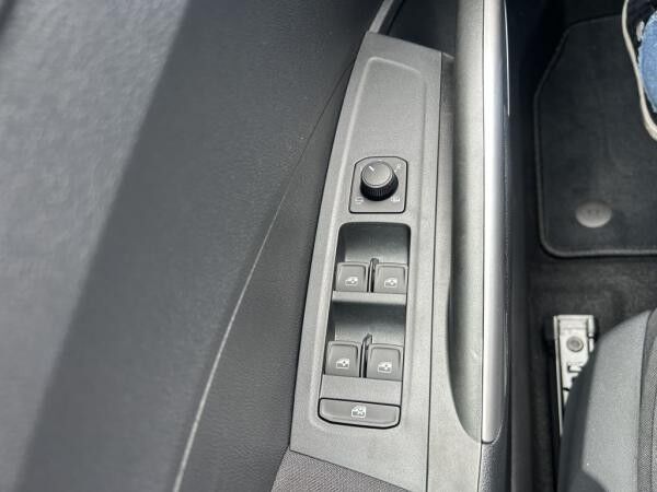 Skoda Fabia 1.0 TSI Selection+ACC+Kessy+AHZV