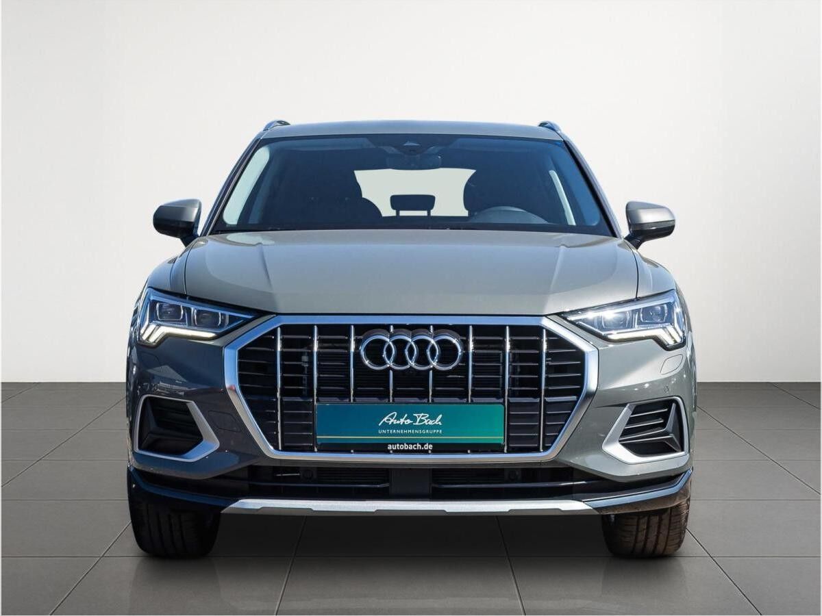 Audi Q3 SUV advanced 35 TFSI S tronic AHK NAVI MATRIX 360°