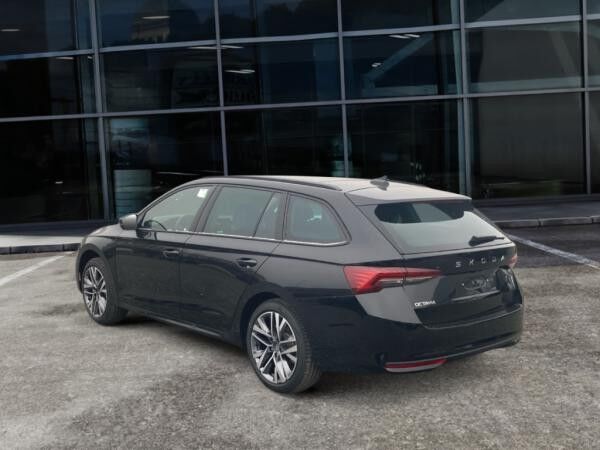 Skoda Octavia Combi Selection 2.0 TDI DSG -SOFORT VERFÜGBAR-