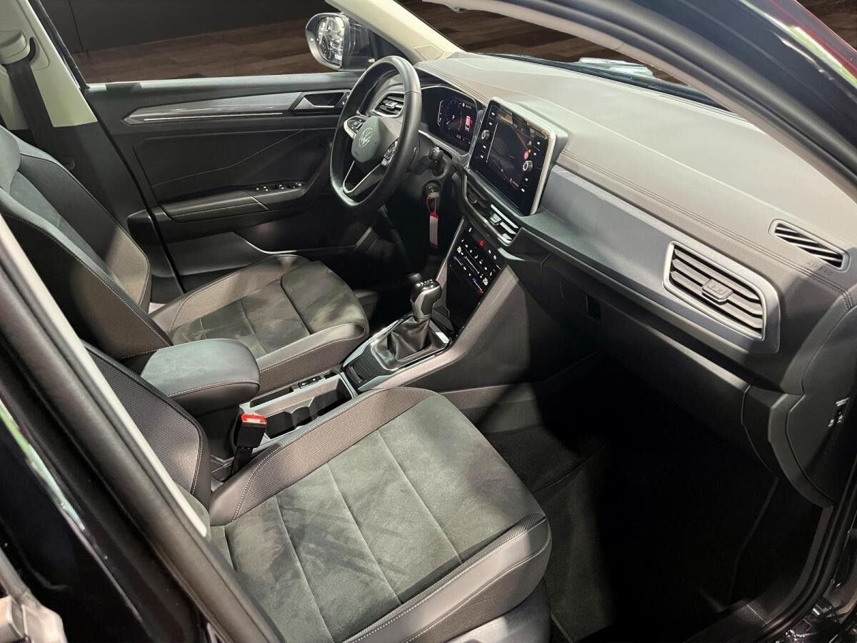 Volkswagen T-Roc Style 1.5 TSI*NAV*DSG*IQ DRIVE*ACC*CAM*LED Volkswagen T-Roc Style 1.5 TSI*NAV*DSG*IQ DRIVE*ACC*CAM*LED